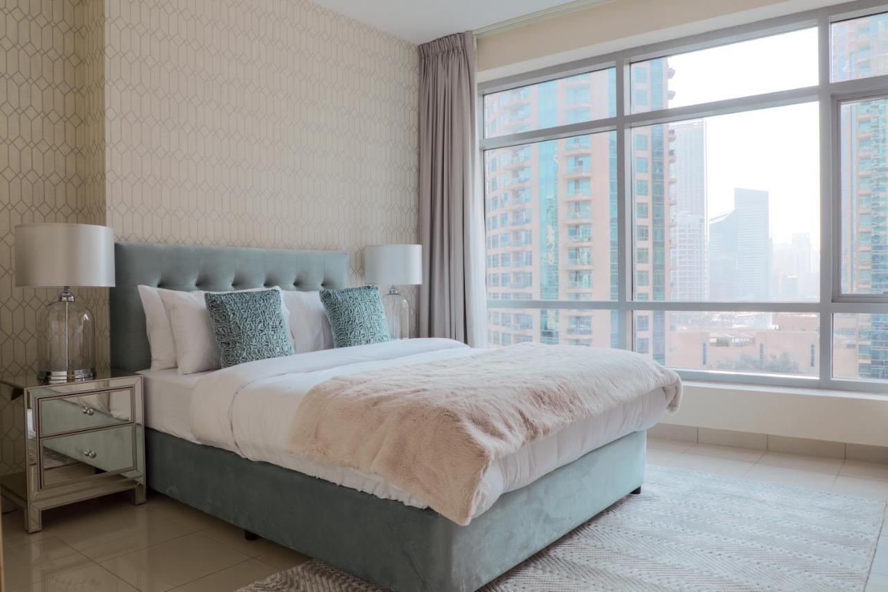Nasma Luxury Stays - Pastel-Colored Apt With Jaw-Dropping Marina Views Dubai Eksteriør bilde